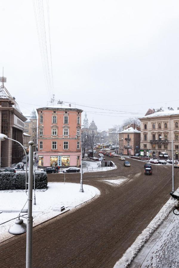 Romari Площа Міцкевича ลวีฟ ภายนอก รูปภาพ