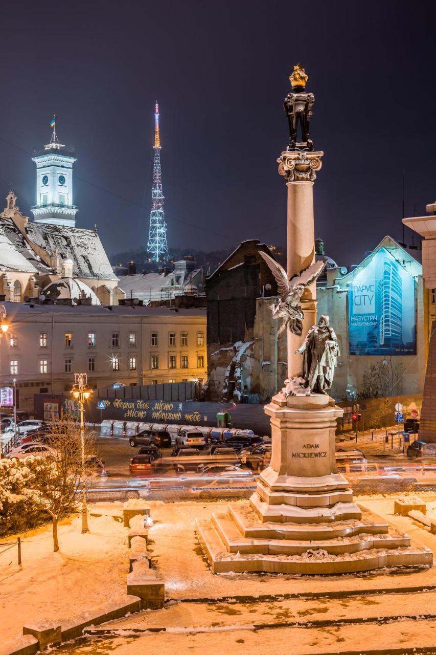 Romari Площа Міцкевича ลวีฟ ภายนอก รูปภาพ